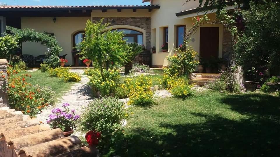B&B Ottoulivi Sardara Extérieur photo